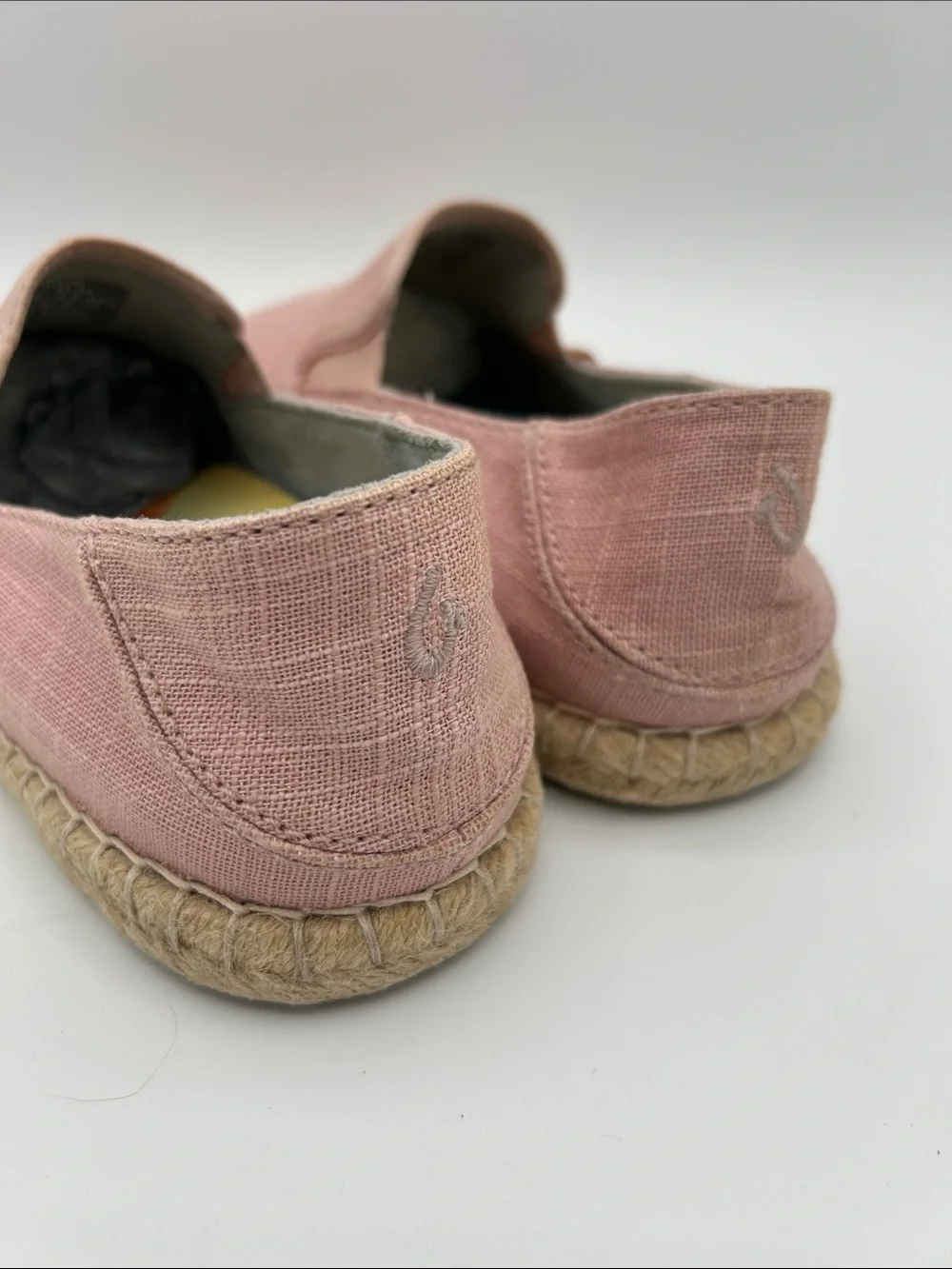 OluKai Ladies Size 6 Pink Kaula Pa’a  Kapa Loafers